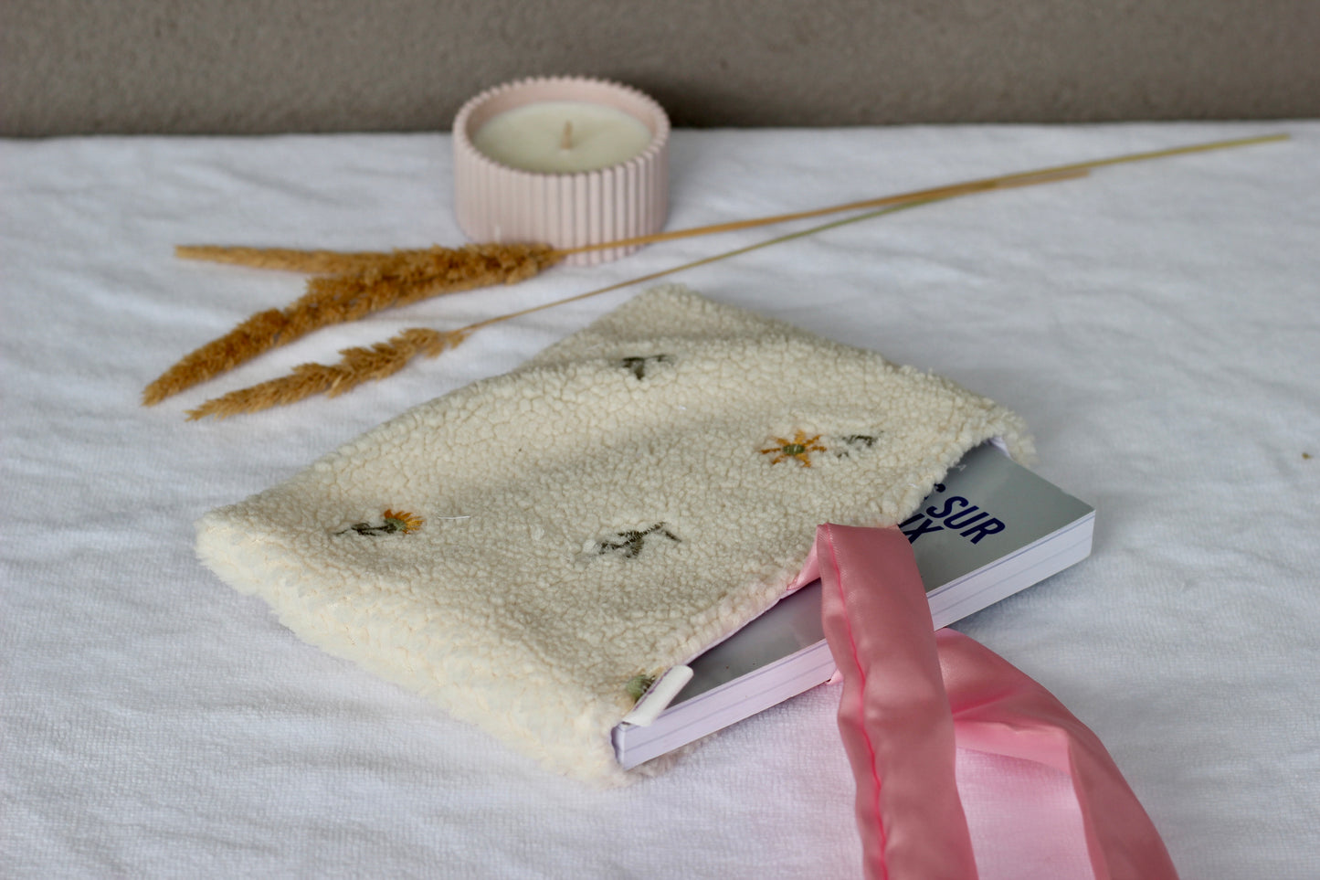 Pochette à livre avec ruban