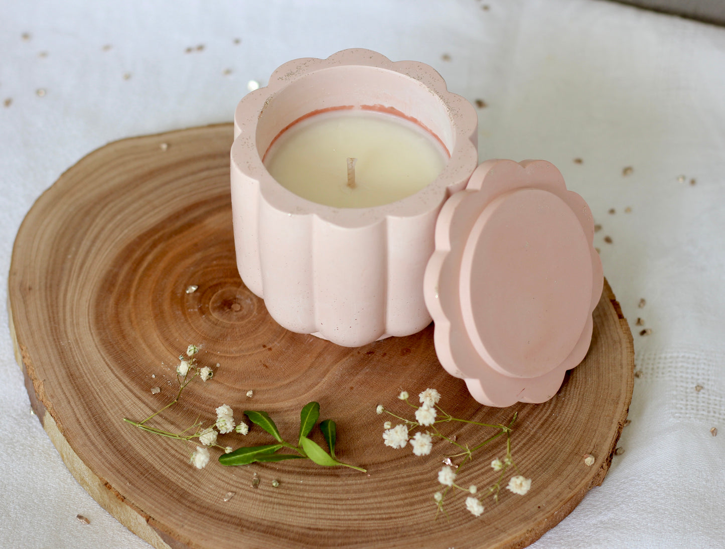Bougie Marguerite - Parfum pivoine🌼