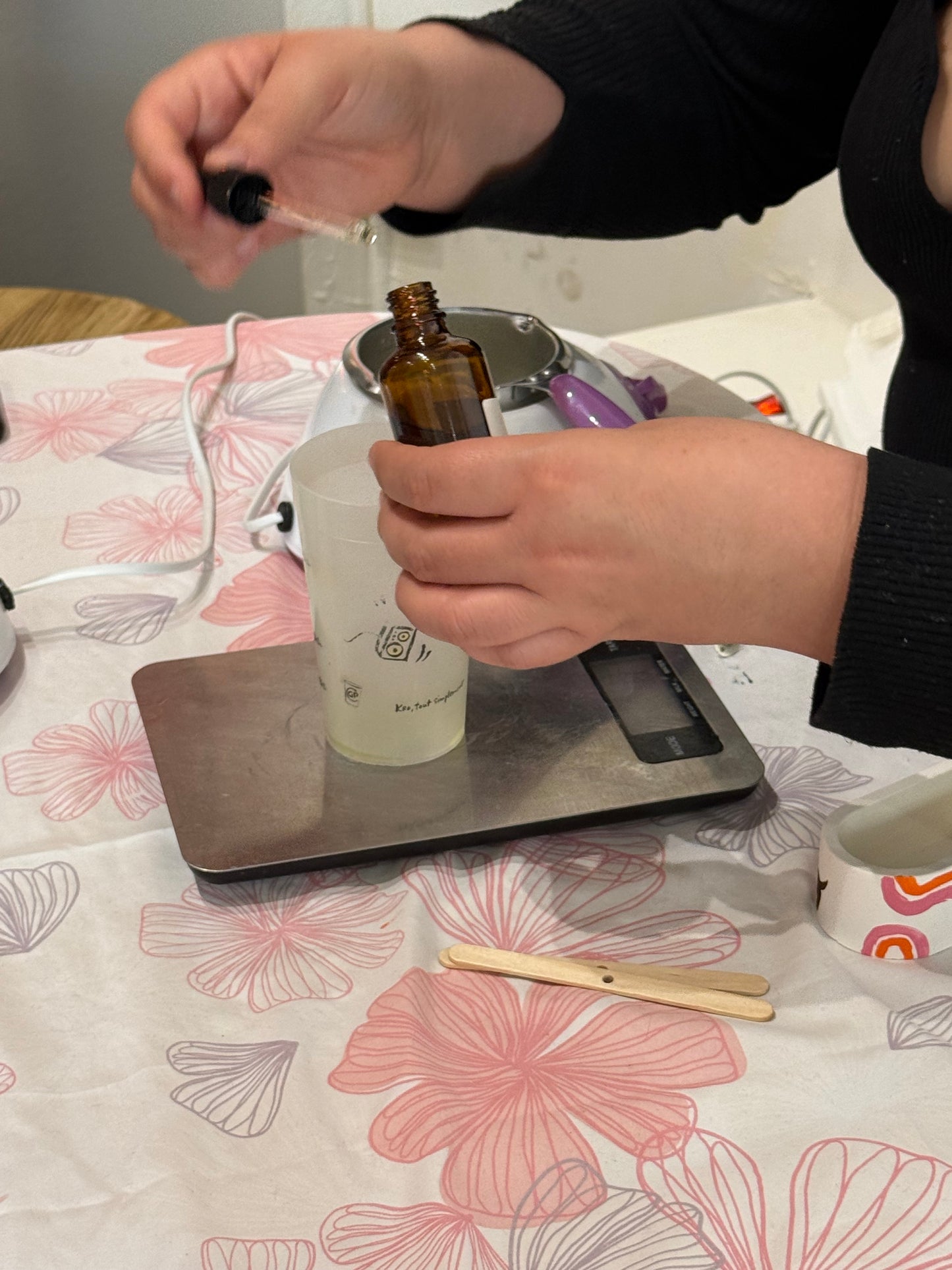 ✨Atelier Peinture sur contenant et Fabrication d'une Bougie 🎨 à Marseille
